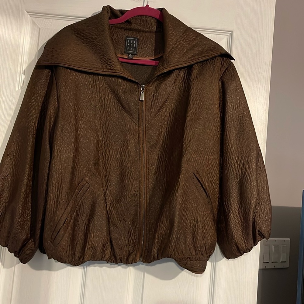 Dueperdue light weight zip up jacket